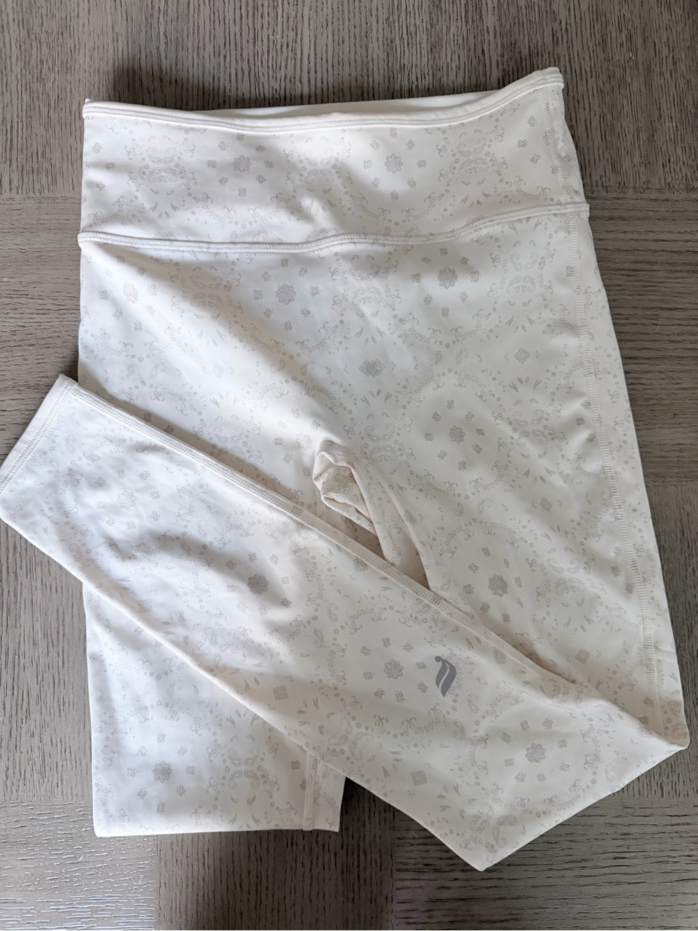 Fabletics Bone Faded Bandana High-Waist Leggings